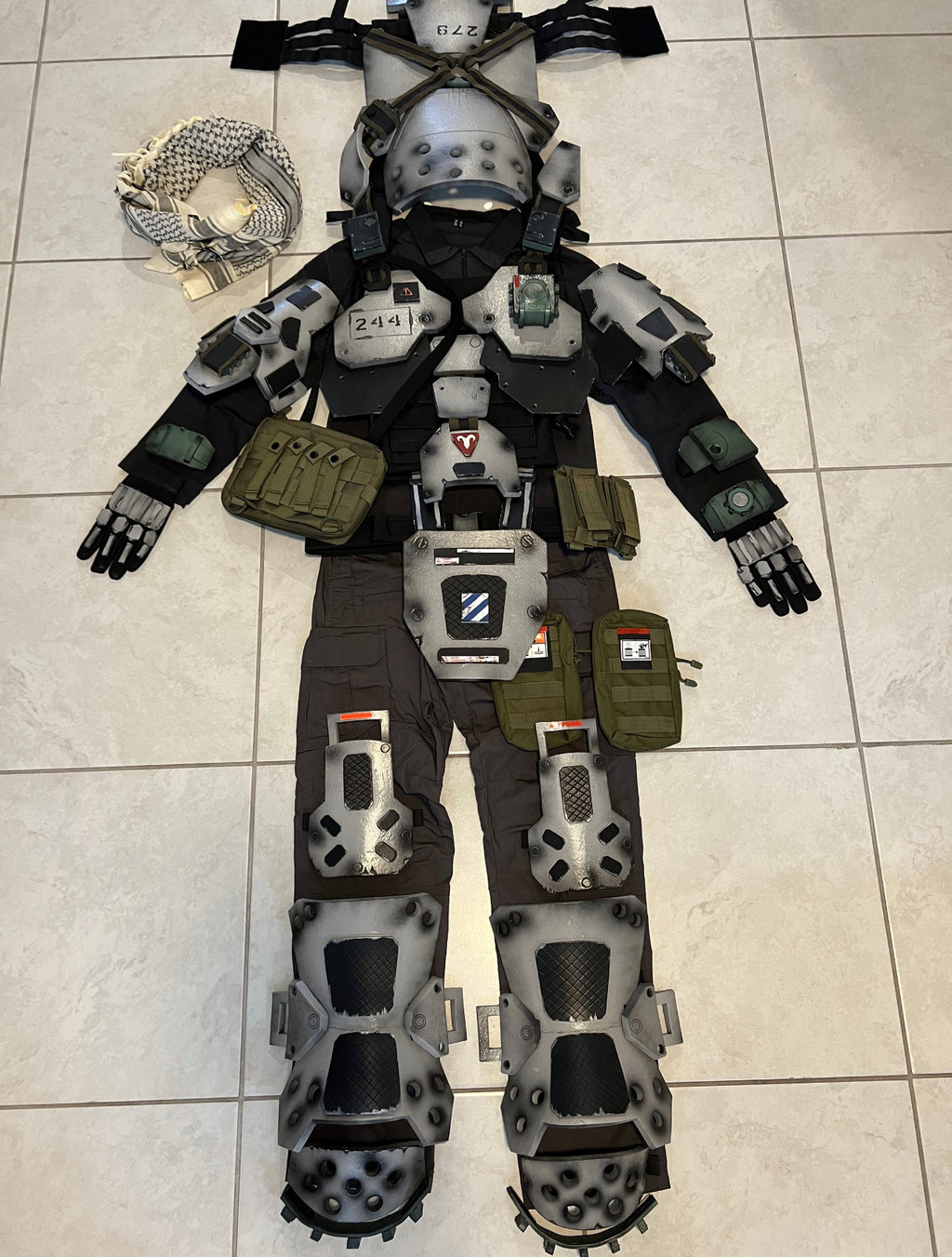 Titanfall Pilot Costume Set