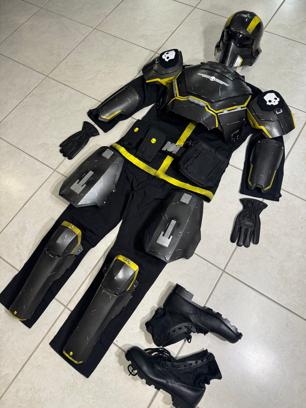 Helldiver’s 2 Costume Armor Set