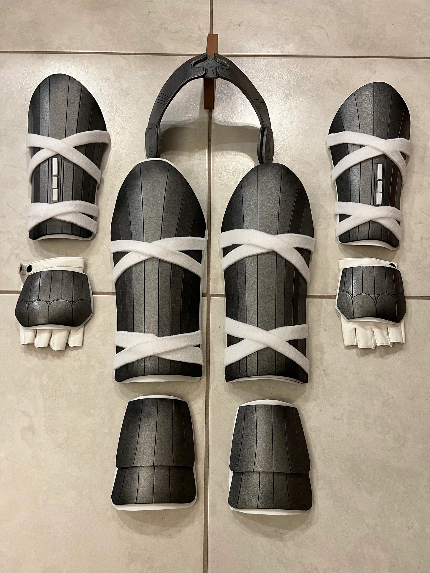 Ahsoka Tano (White) Armor Set